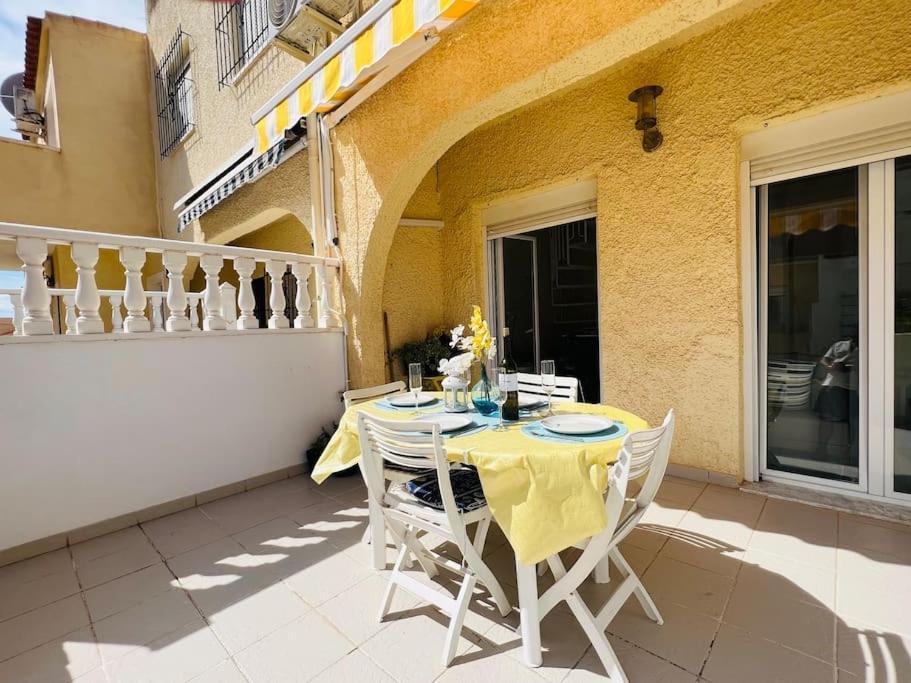 Sunny, South-Facing & Welcoming Alicante Exterior foto