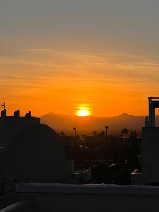 Sunny, South-Facing & Welcoming Alicante Exterior foto